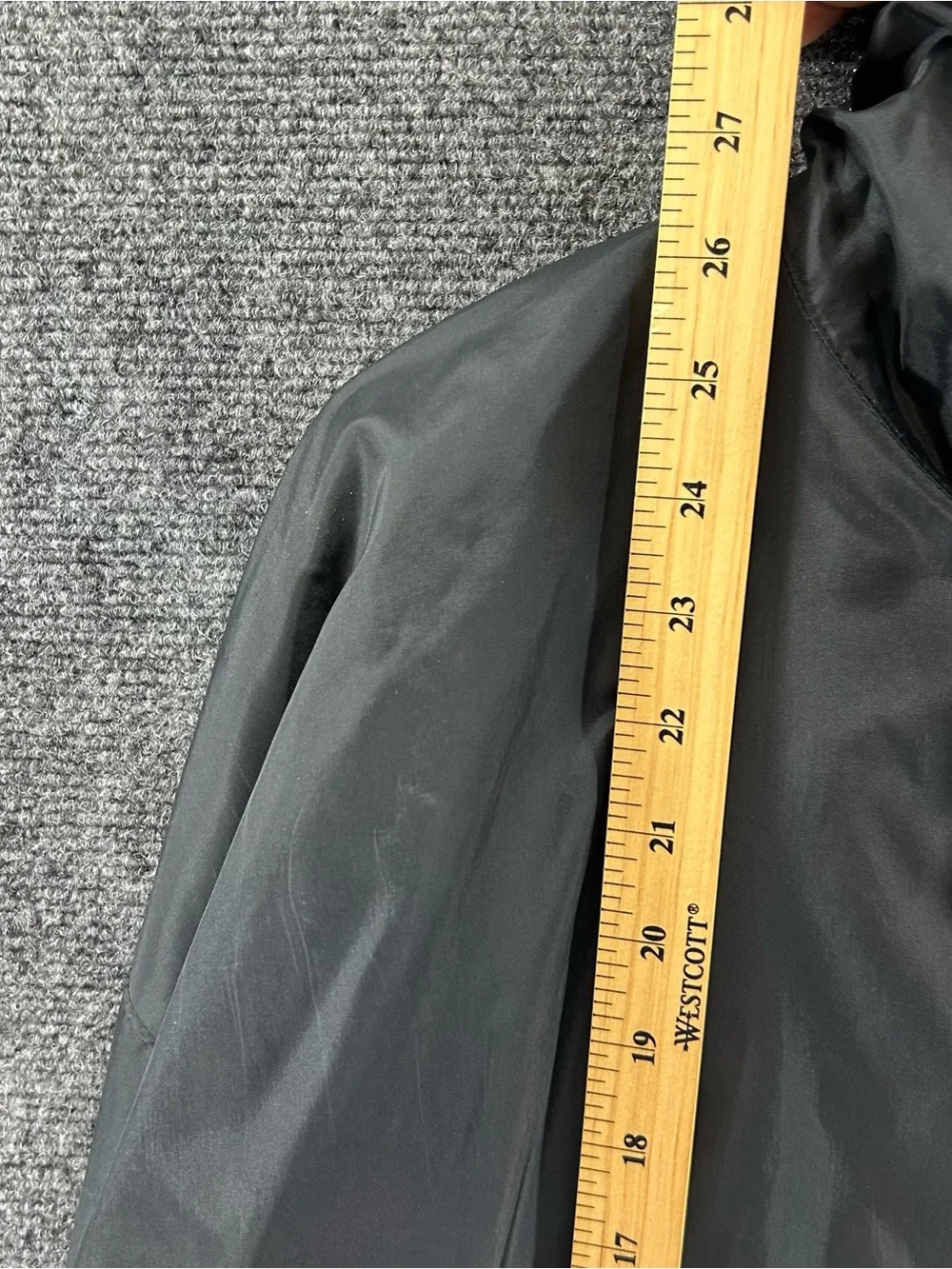 Gear For Sports zipper tab